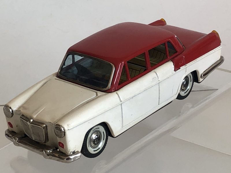 Bandai MG Magnette - Image 10