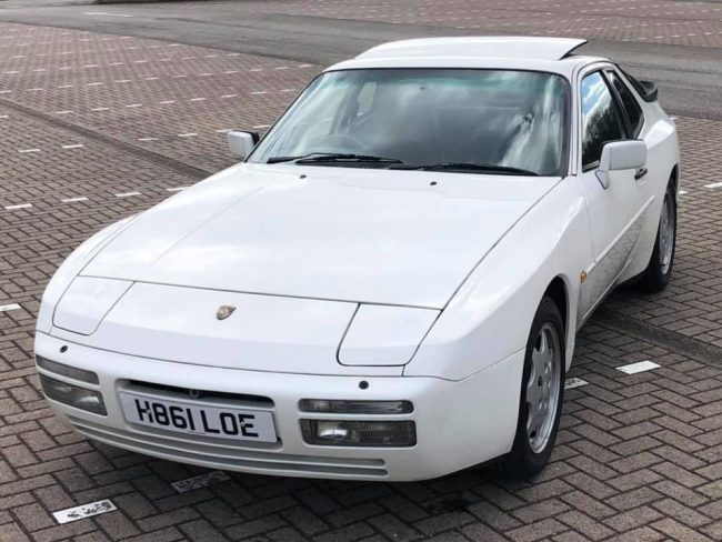 porsche 944 s2
