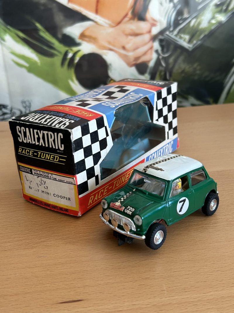 Scalextic C7 Race Tuned BMC Mini Cooper - Image 2