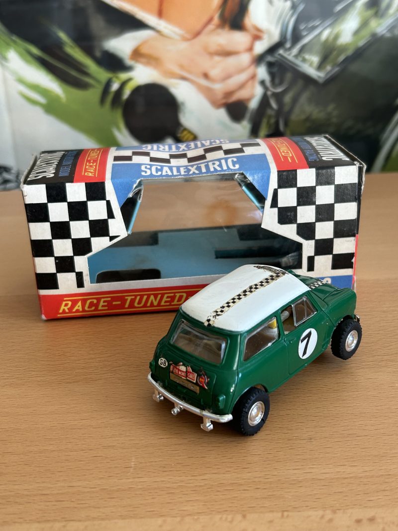 Scalextic C7 Race Tuned BMC Mini Cooper - Image 3