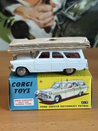 Corgi Toys 419 Ford Zephyr Police Motorway Patrol
