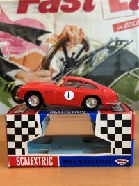 Scalextric C68 Aston Martin DB4 GT without lights