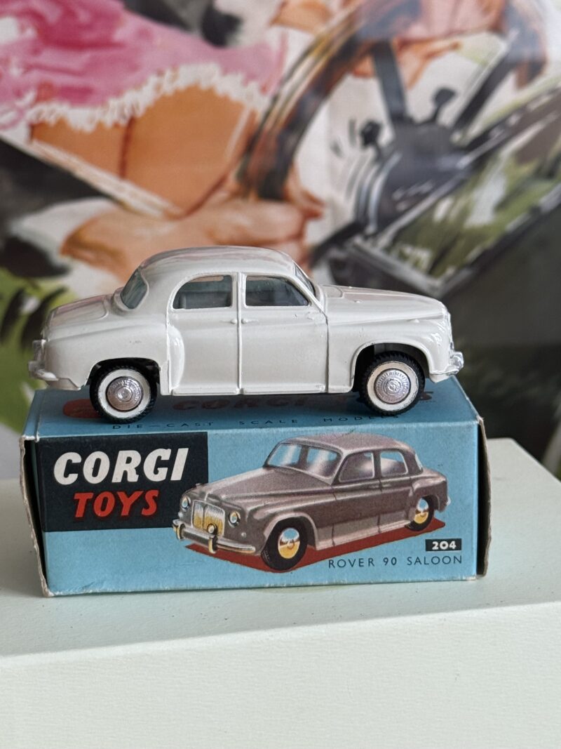 Corgi Toys 204 Rover 90 Saloon - Image 4