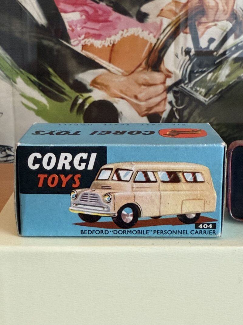 Corgi Toys 404 Bedford “Dormobile” Personnel Carrier - Image 7